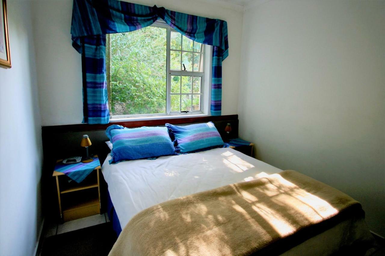 Clouds Guest House Durbanville Exterior photo