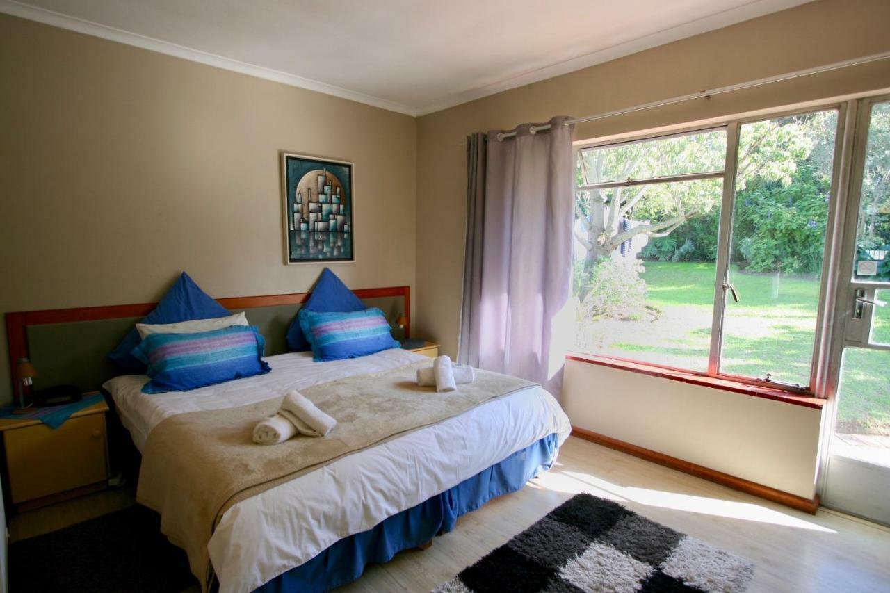 Clouds Guest House Durbanville Exterior photo