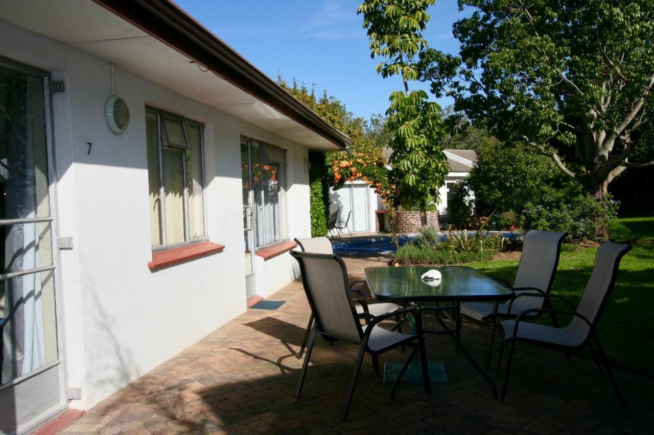 Clouds Guest House Durbanville Exterior photo