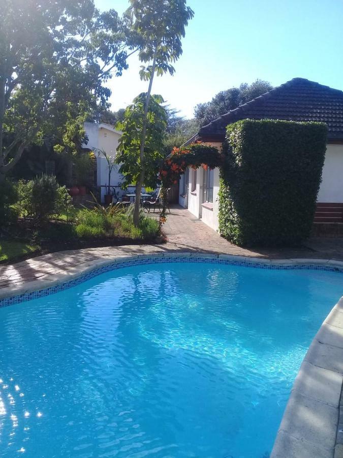 Clouds Guest House Durbanville Exterior photo