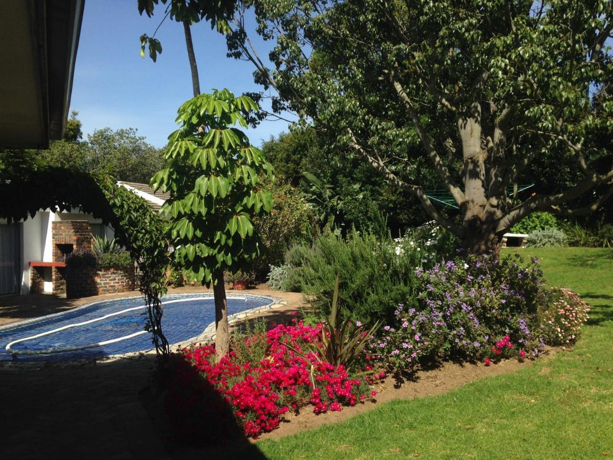 Clouds Guest House Durbanville Exterior photo